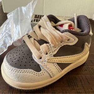 TRAVIS SCOTT  x AIR JORDAN 1 LOW OG TD REVERSED MOCHA - BABY SIZE